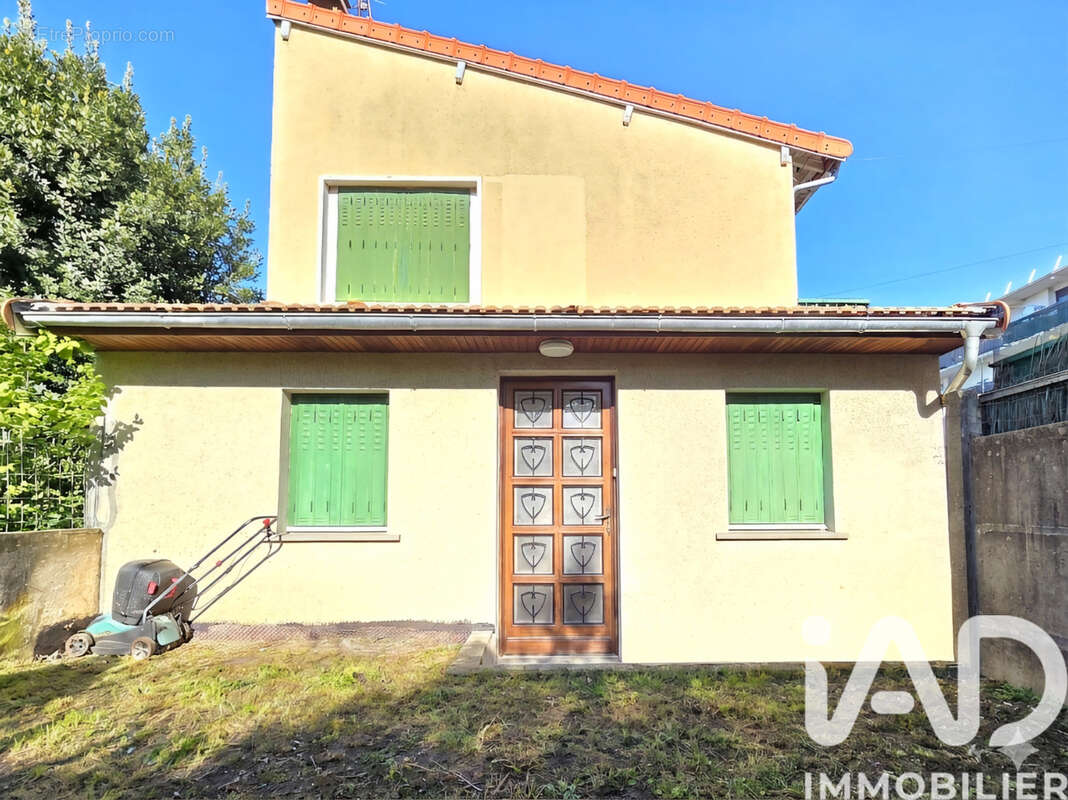 Photo 2 - Maison à LES PAVILLONS-SOUS-BOIS