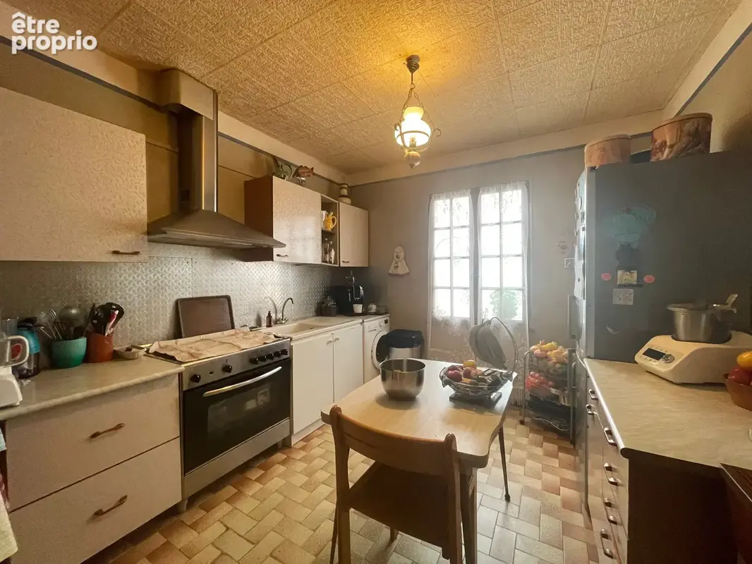 Maison composee de deux logements sur terrain de 2162m2 - photo 10
