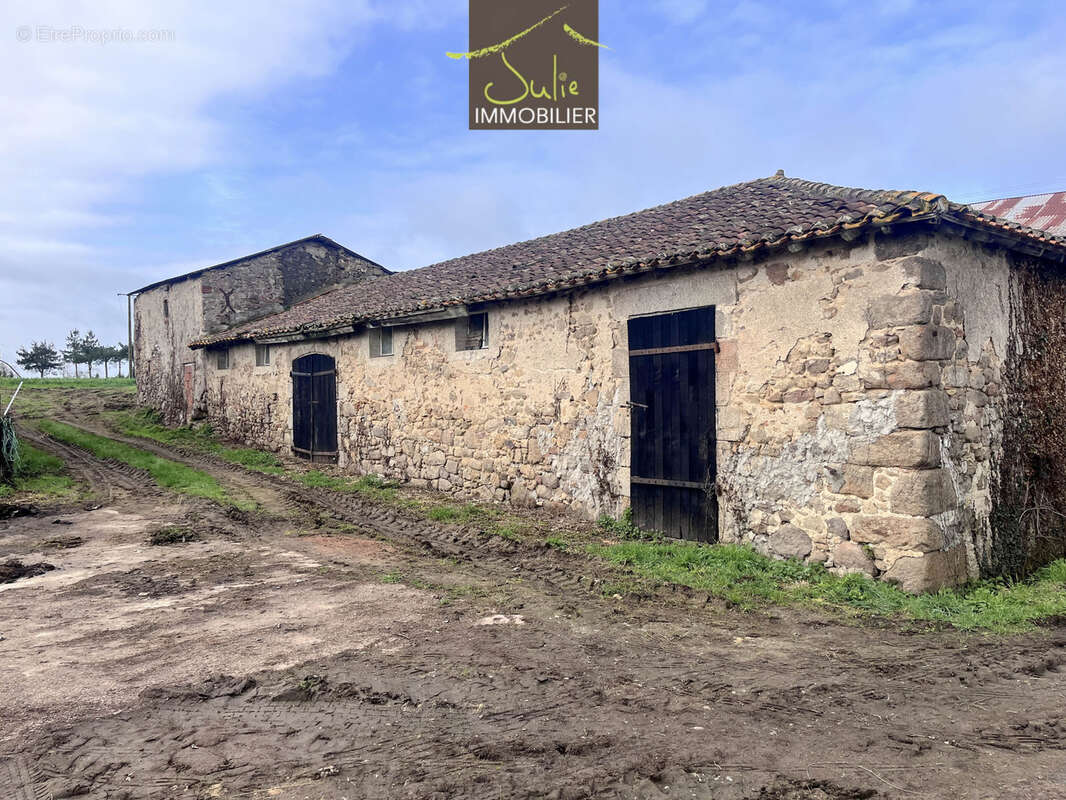 Maison à NUEIL-LES-AUBIERS