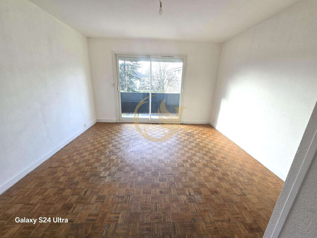 Appartement à BILLERE