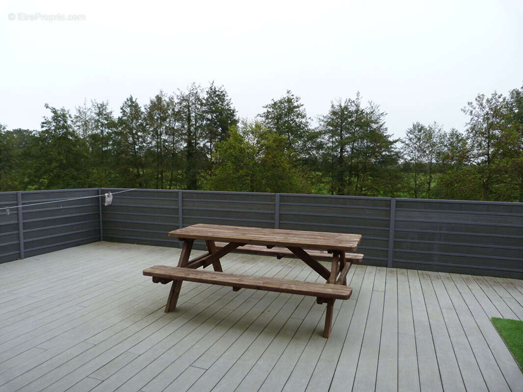 Maison à COSSE-LE-VIVIEN