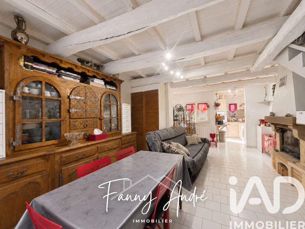 Photo 7 - Maison à LE CASTELLET