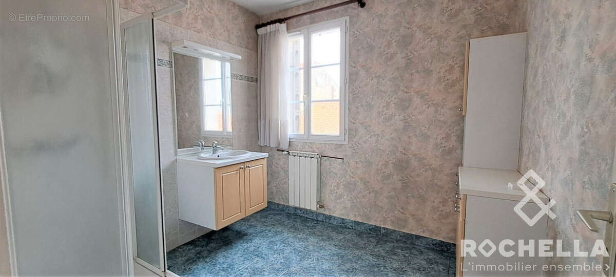 salle d'eau étage - Maison à ROCHEFORT