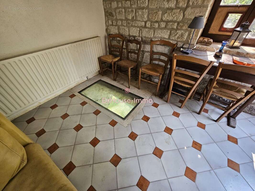 Maison 88 m² à Saint-Maxire  - photo 4