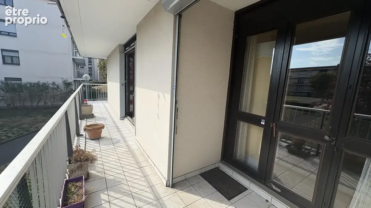 VAUJOURS   Appartement F4 avec balcon et parking en sous-sol - photo 18