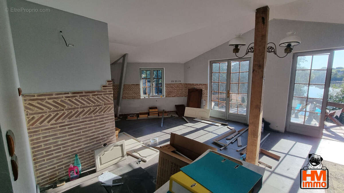 Maison à SAINT-JUNIEN