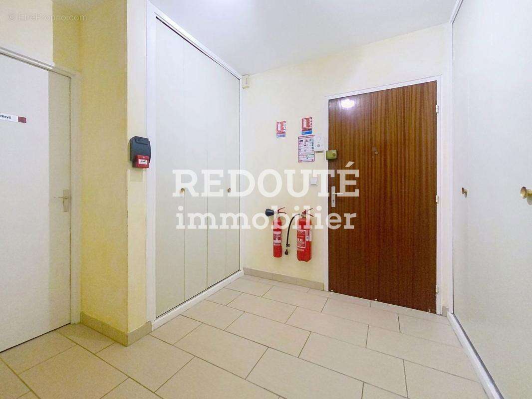 Commerce à CORMONTREUIL