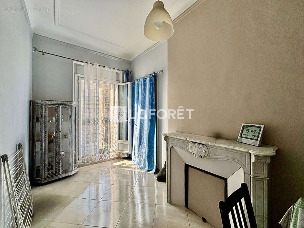 Appartement à MARSEILLE-1E