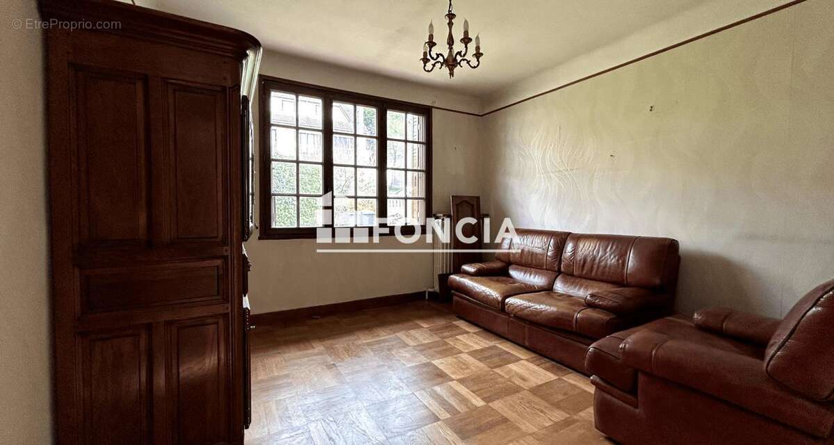 Maison à CORBEIL-ESSONNES