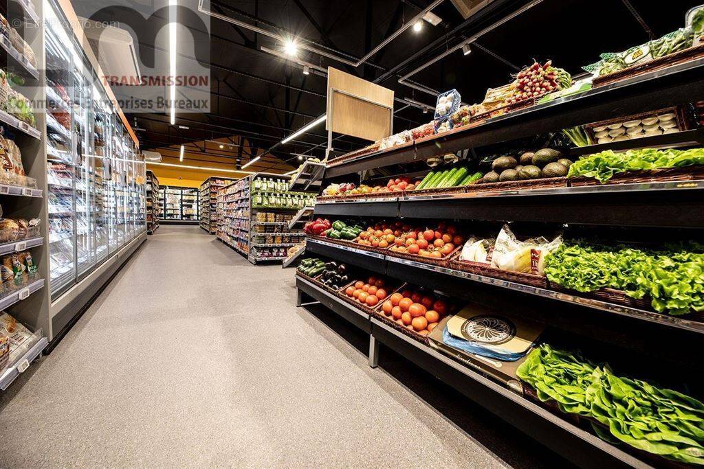 Commerce à PARIS-18E