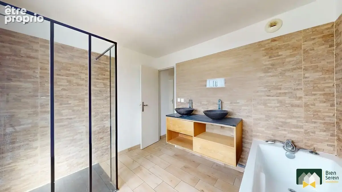 Maison 6 pièces 130 m² à vendre à Saint-Luperce (28190) - photo 9