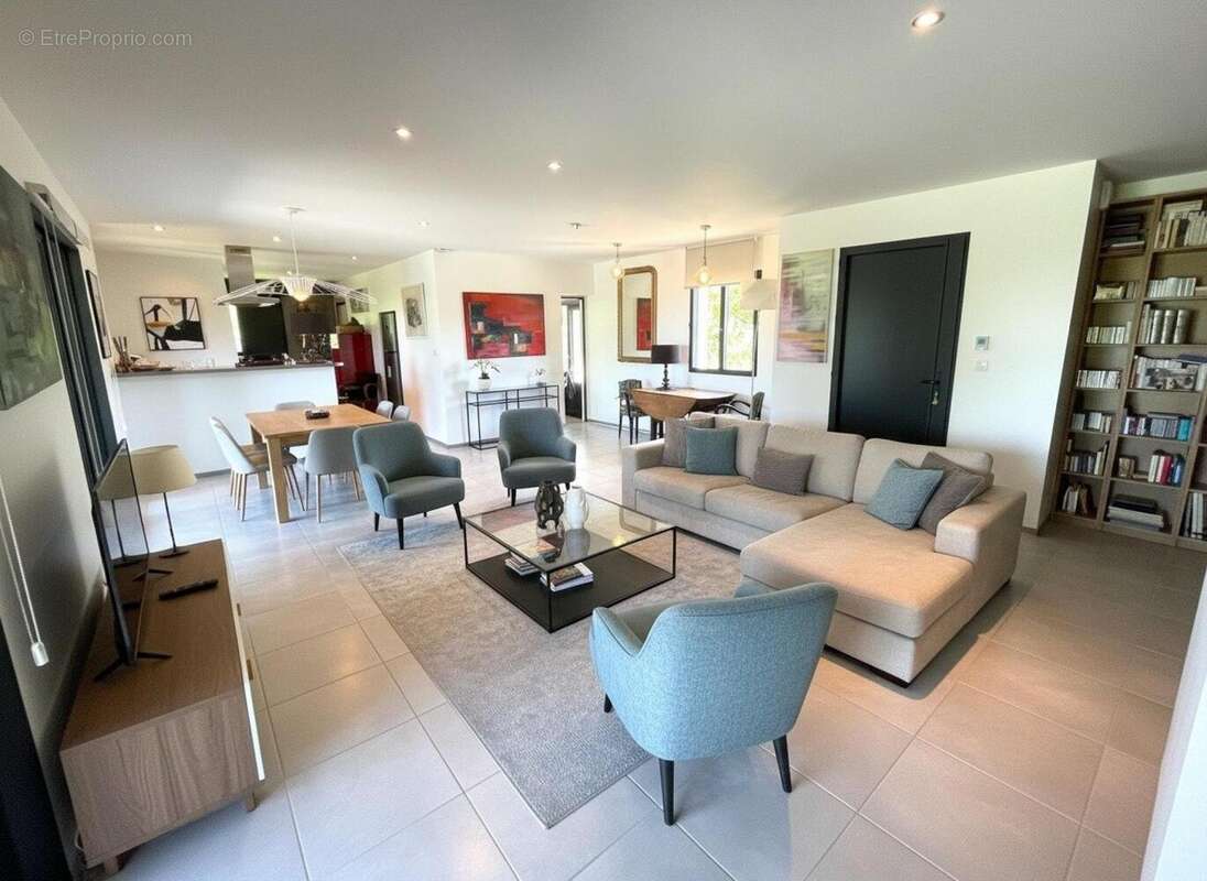 Maison 128 m² à Castelnau-Sur-Gupie  - photo 7