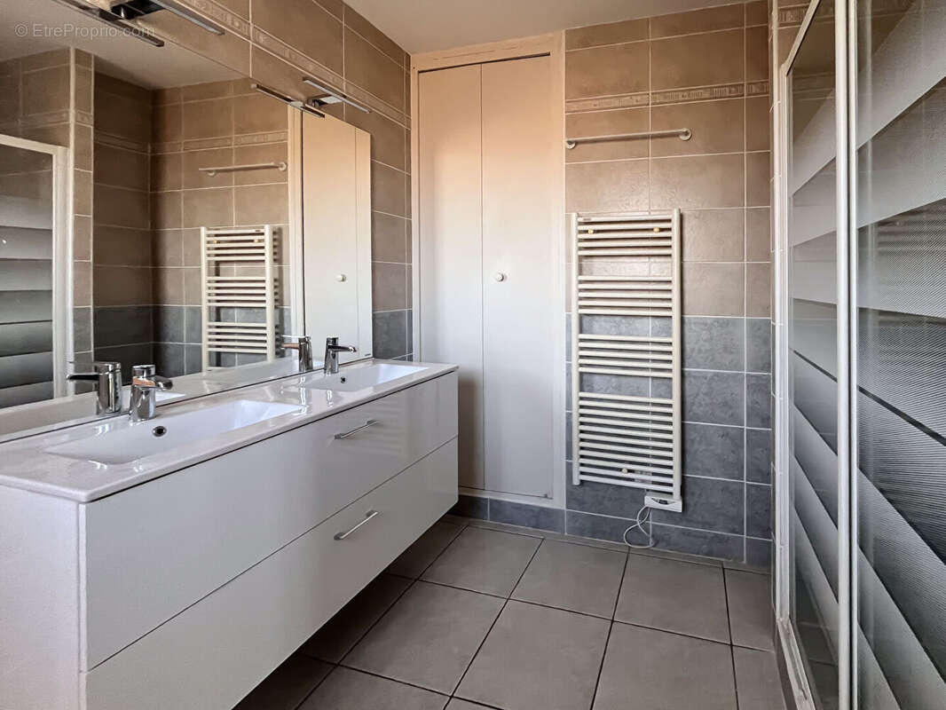 Maison à SAINTE-SOULLE