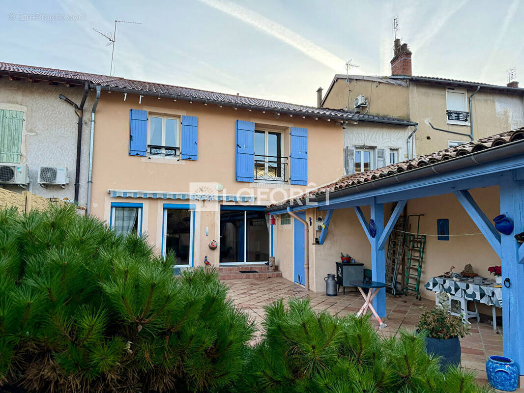 Maison à CHATILLON-SUR-CHALARONNE