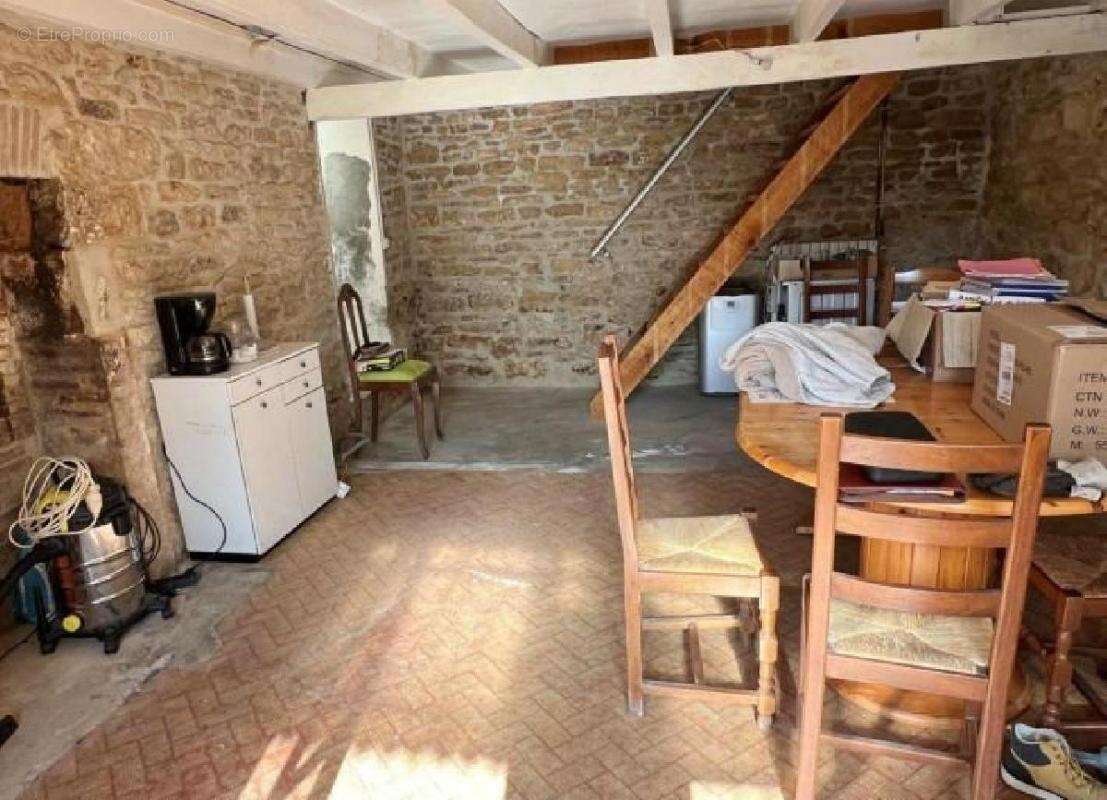 Maison à VERTEUIL-SUR-CHARENTE