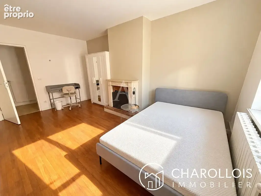EXCLUSIVITÉ ! Grand appartement T5 au coeur de Mâcon ! - photo 5
