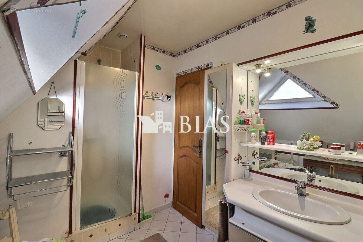 Maison à PONT-L&#039;EVEQUE