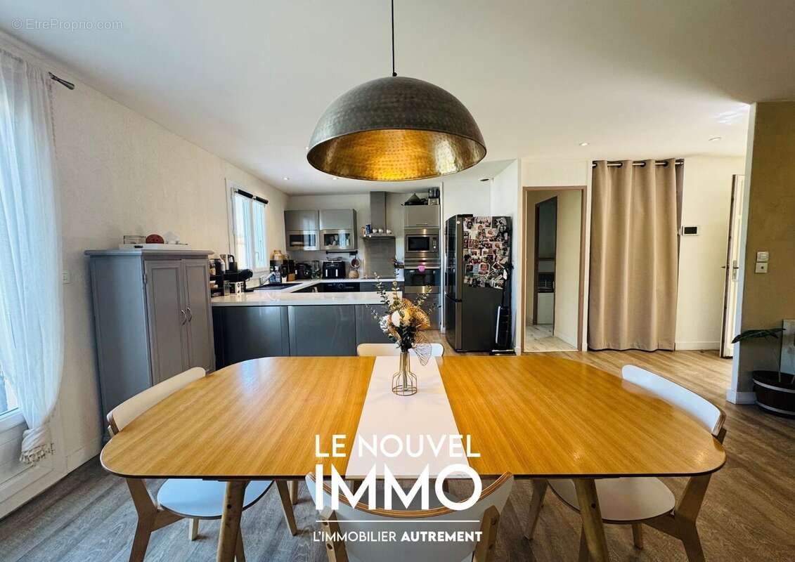 Maison à SAINT-VICTORET