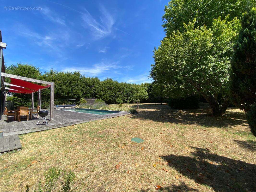 Villa COUP DE COEUR de 2015 de 130 m² avec Piscine couloir de 13x3 sur 2281 m² de Terrain divisible - photo 4