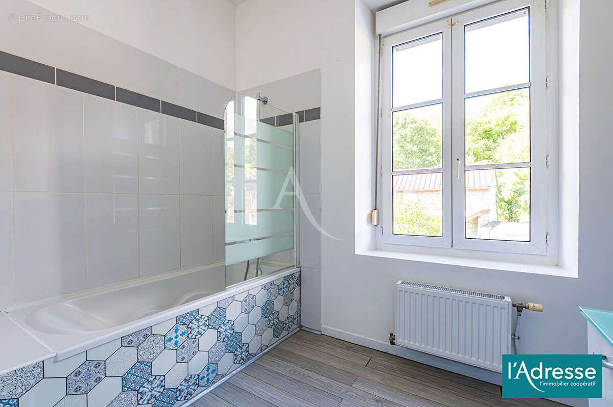 Appartement à NEUFCHATEL-SUR-AISNE