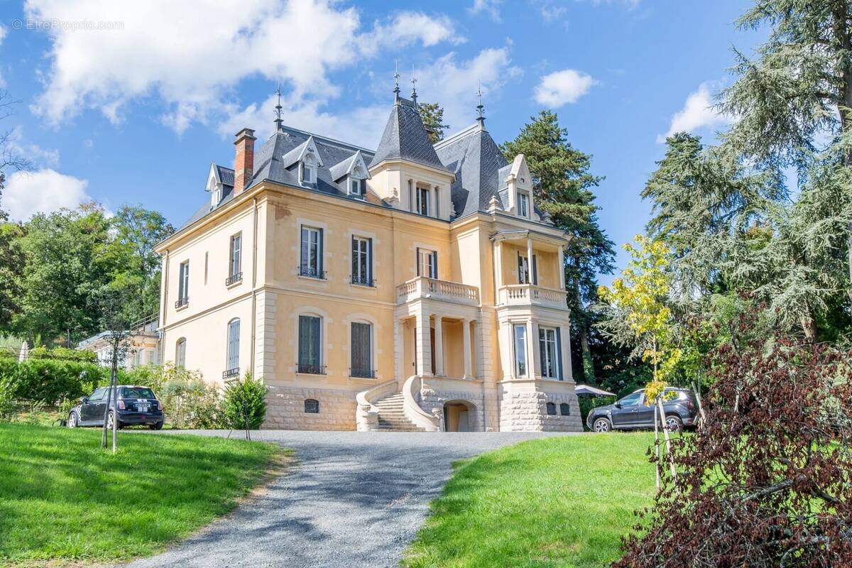 Appartement à POMMIERS