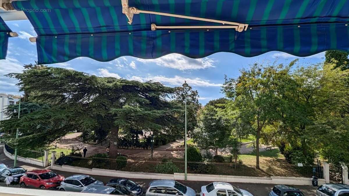 Appartement à LE CANNET