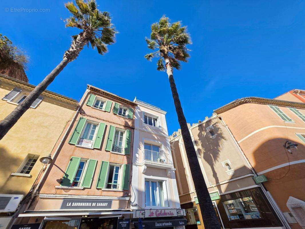 Commerce à SANARY-SUR-MER