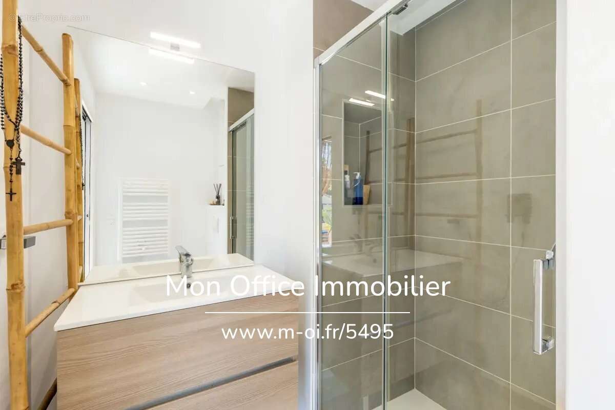 Appartement à MARSEILLE-11E