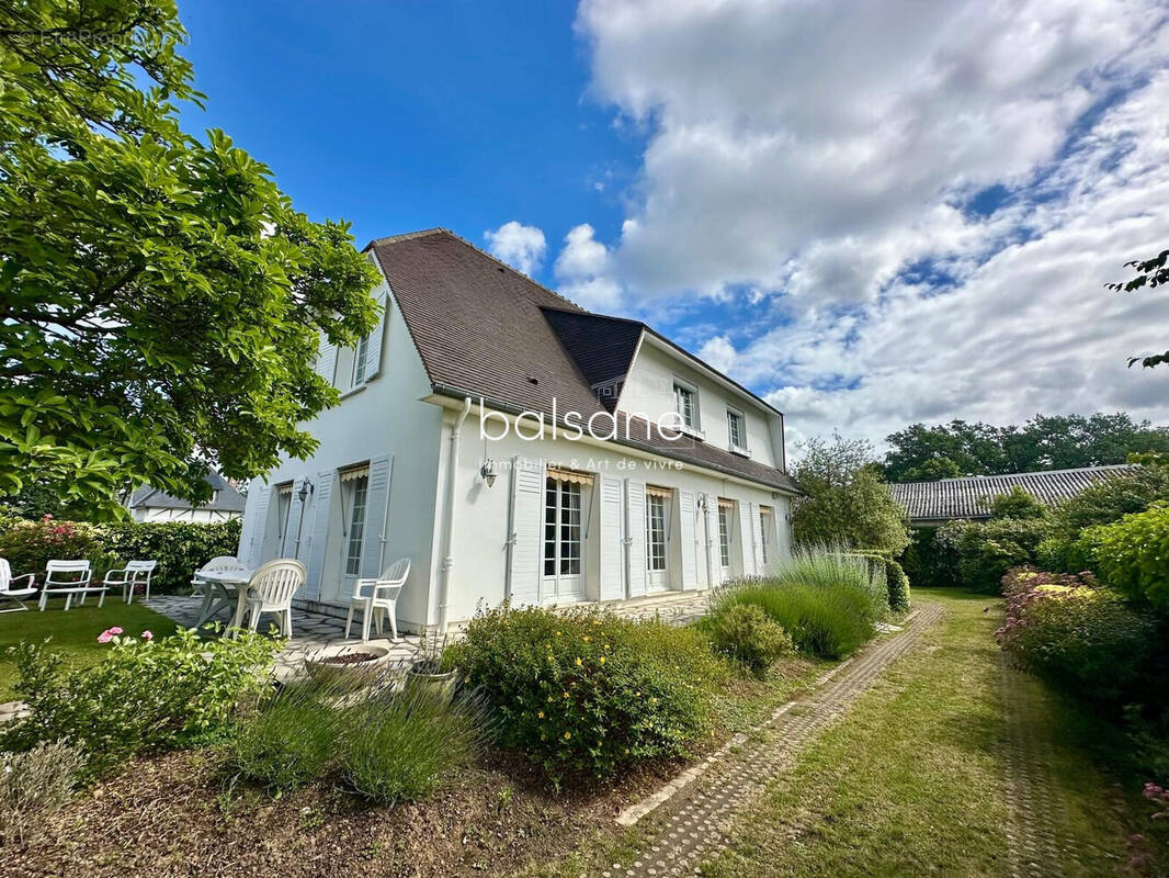 Maison à CLEON