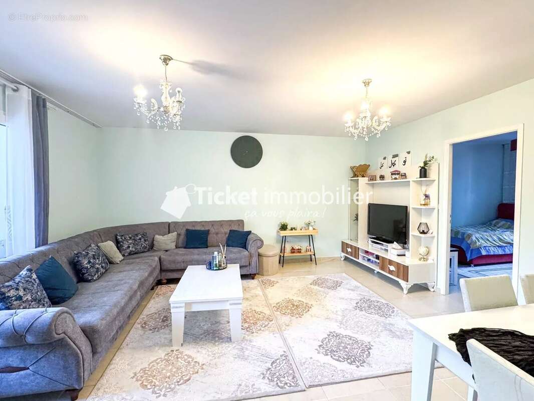 Appartement à CORNEBARRIEU