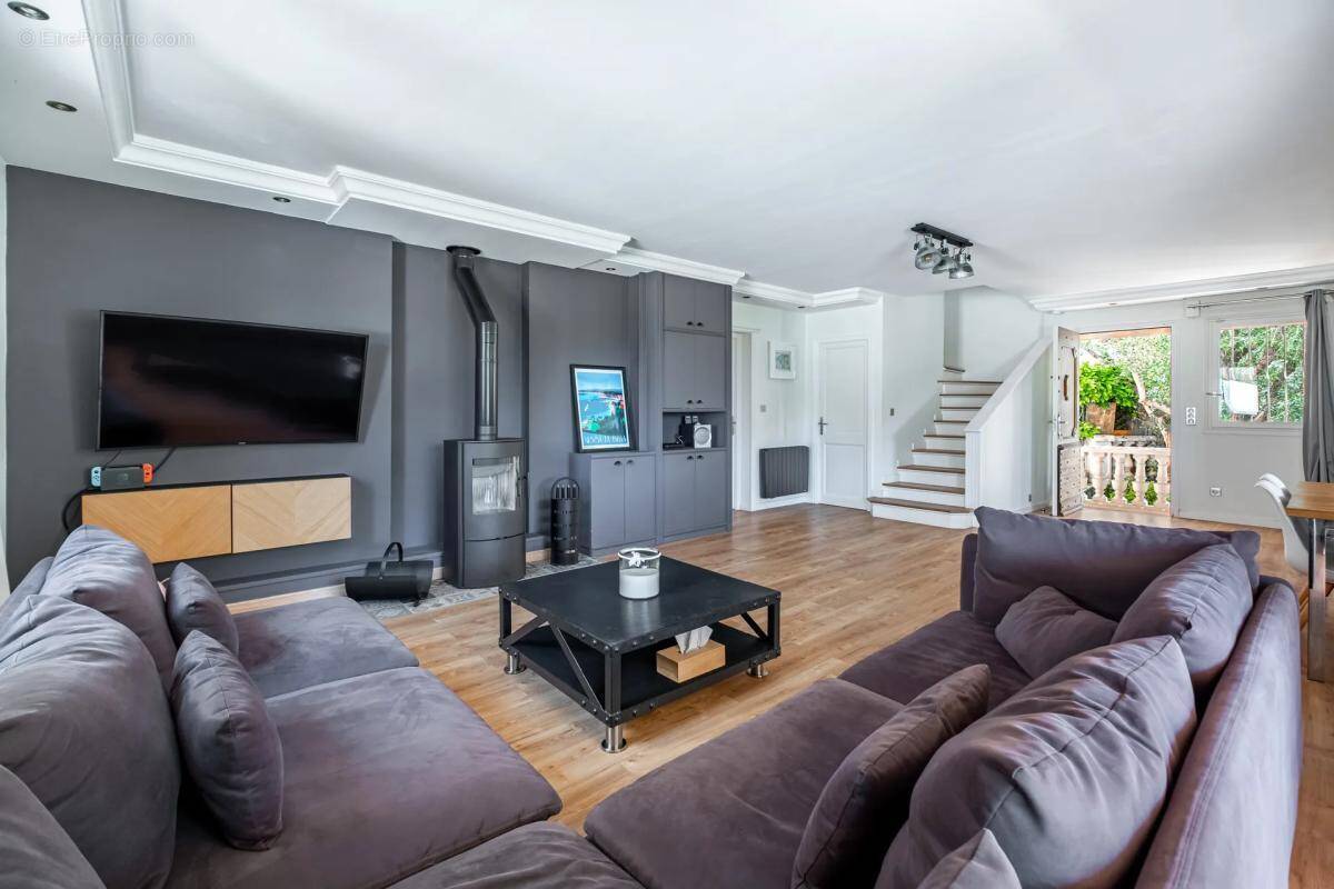 Maison à DRAP