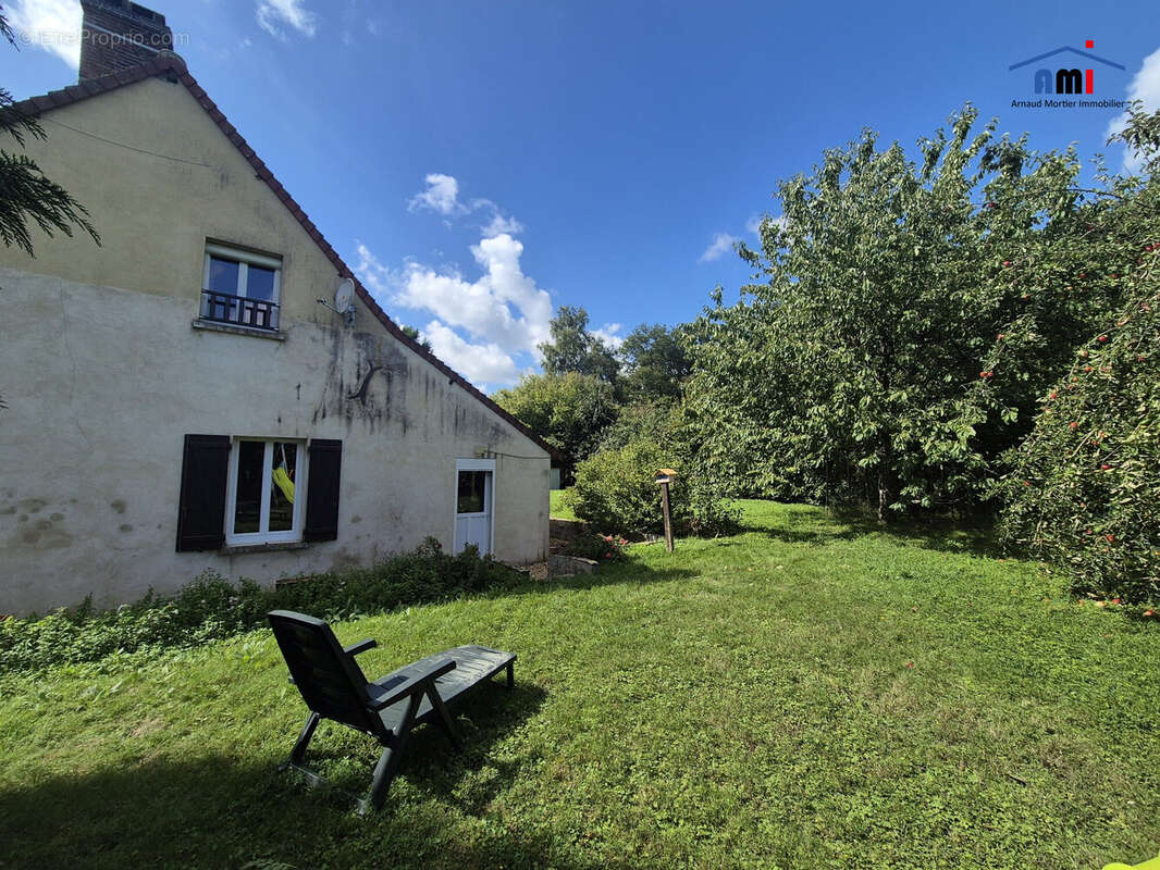 Maison à REMALARD