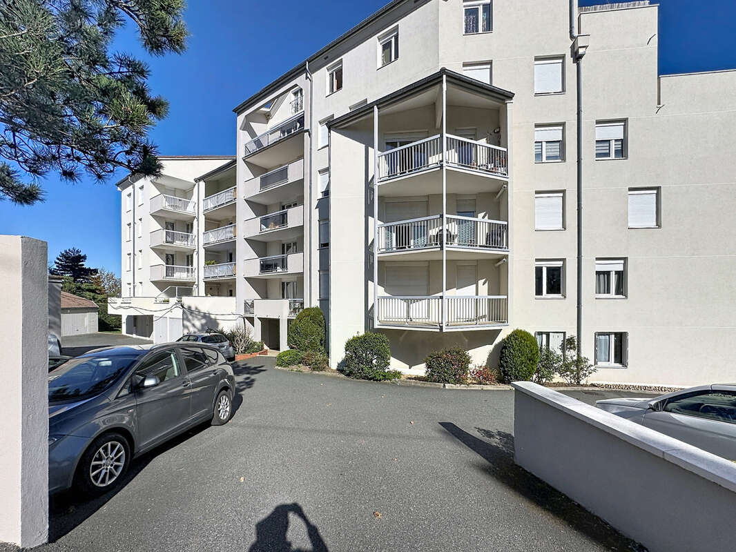 Appartement à SAINT-ETIENNE