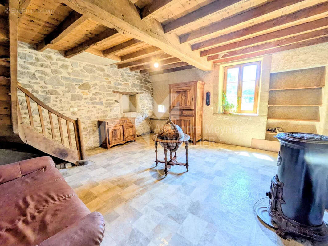 Maison à MONTMIRAL