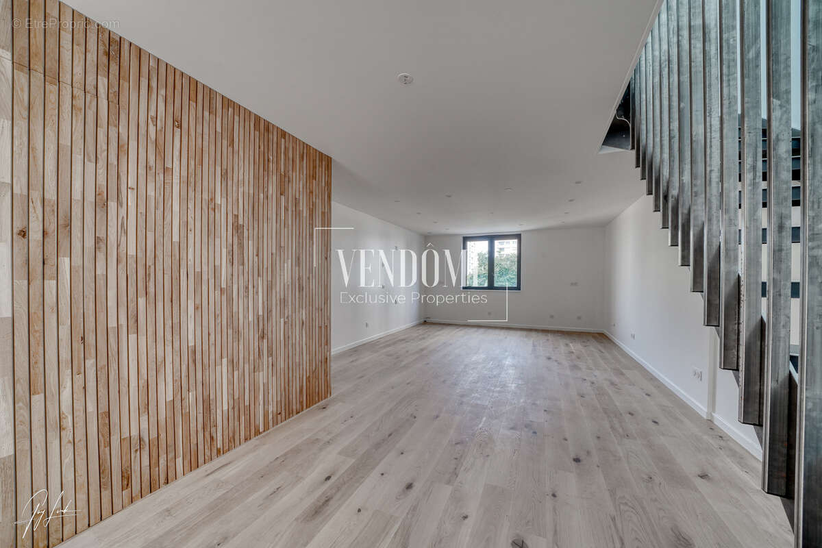 Appartement à SURESNES