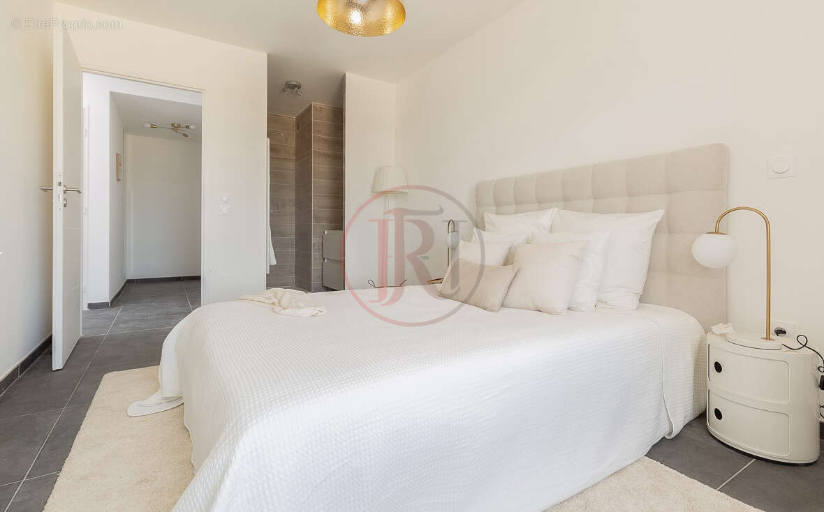 Appartement T4 en R+3 - photo 4