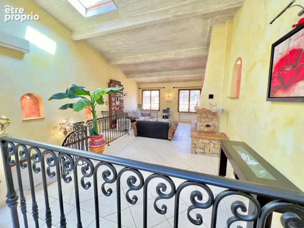 Fréjus Centre Maison de village de 110 m2 plus grand garage - photo 12