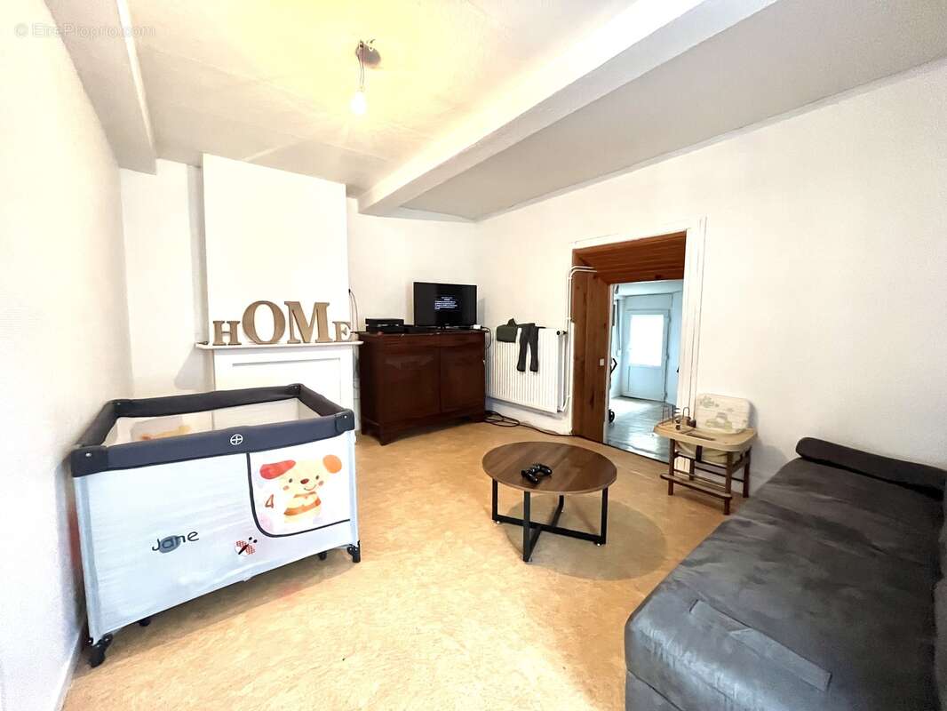 Appartement à LES HAUTES-RIVIERES