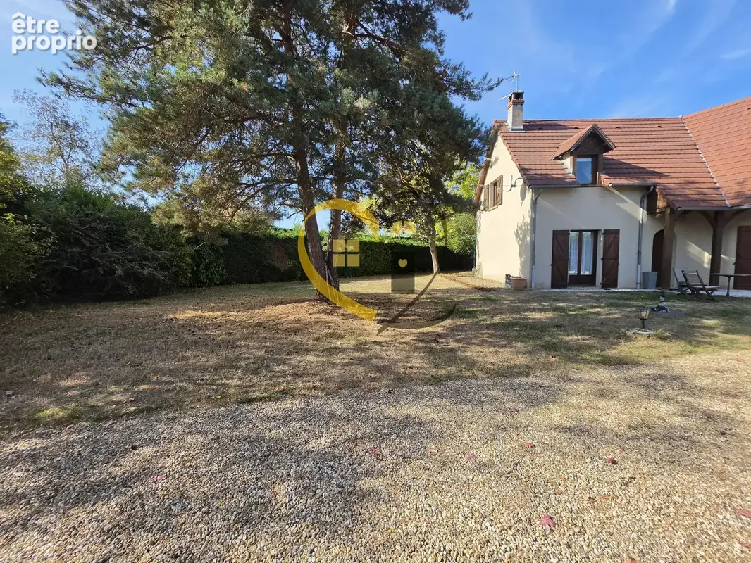 Maison d’architecte rénovée – Avermes, quartier calme. - photo 3