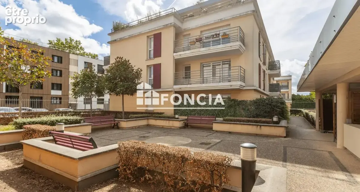 3 pièces de 58m2 Loi Carrez et 66m2 au sol avec loggia, au 1er étage avec ascenseur, 1 box, immeuble de 2013 dont 260 € de charg - photo 15