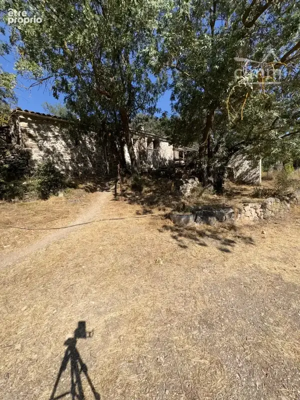 A VENDRE - Maison authentique à Fontjoncouse - photo 17