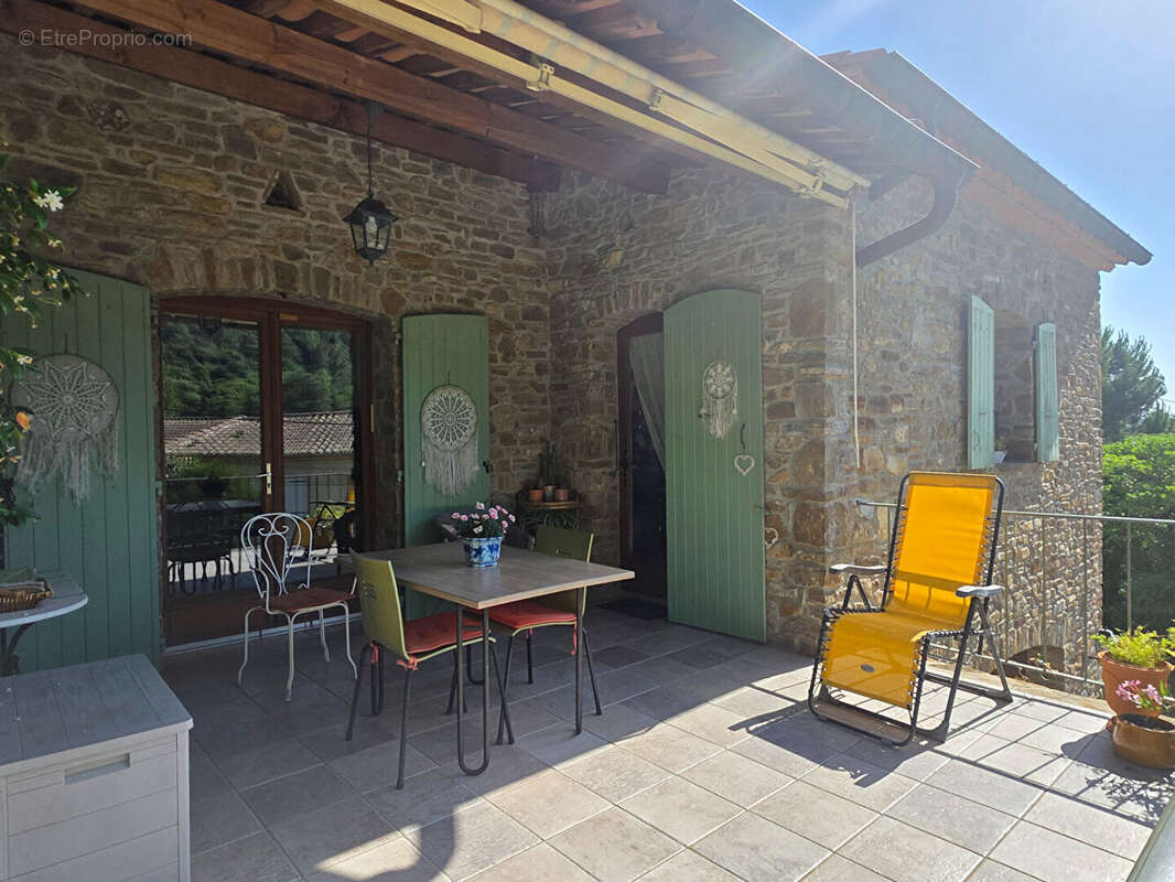 Maison en pierres sur terrain de 2250 m² - photo 15