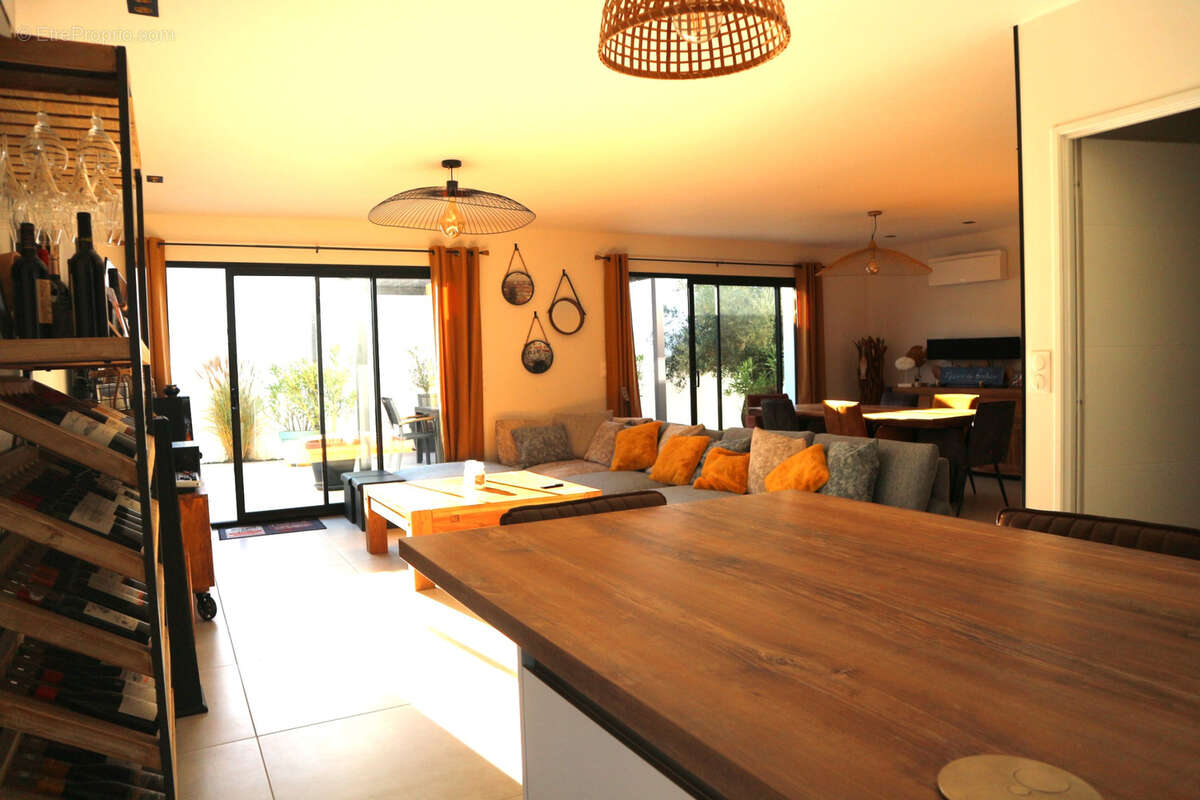 Maison à SAINT-SAUVEUR-D&#039;AUNIS