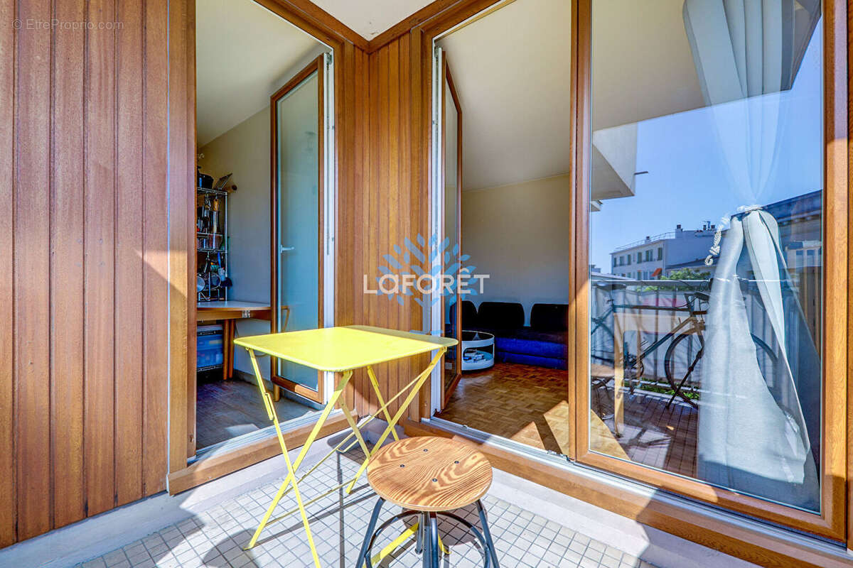 Appartement à PARIS-20E