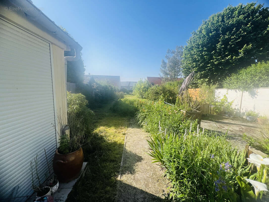 Maison à VILLERS-BRETONNEUX