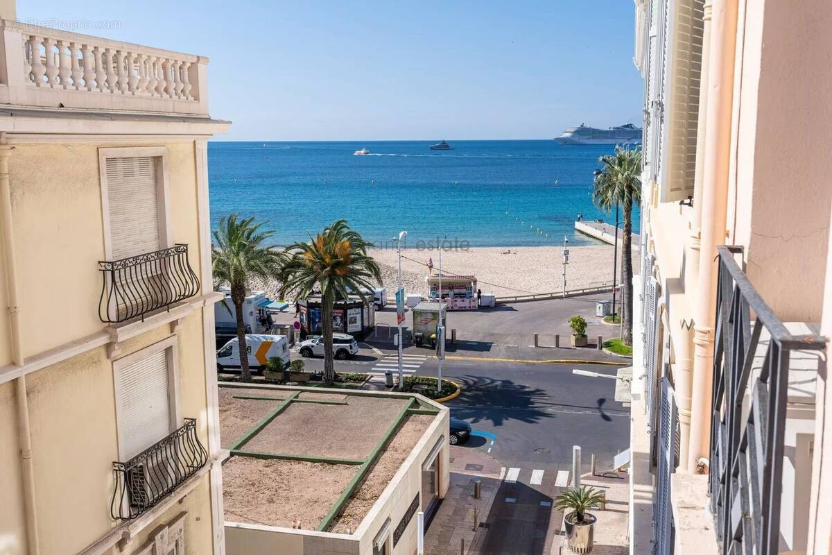 Appartement à CANNES