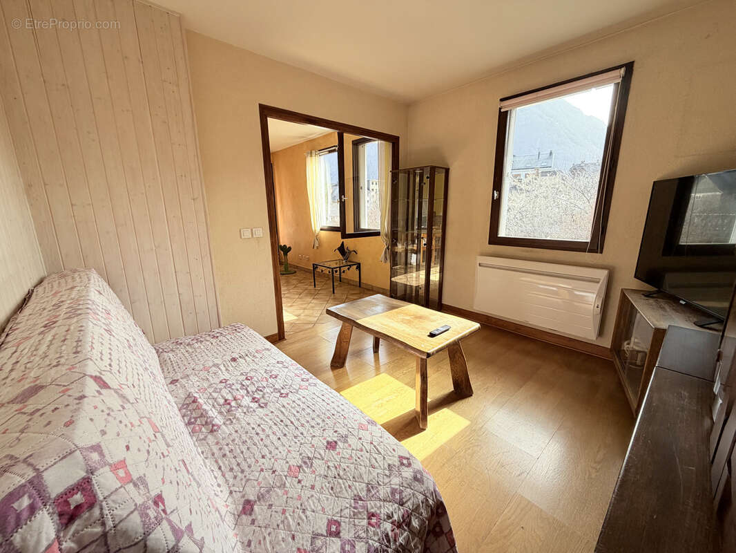 Appartement à SAINT-JEAN-DE-MAURIENNE