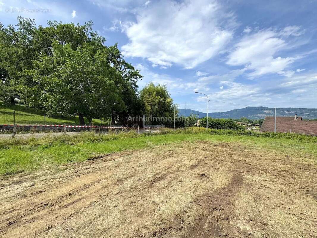 Terrain à CORBELIN