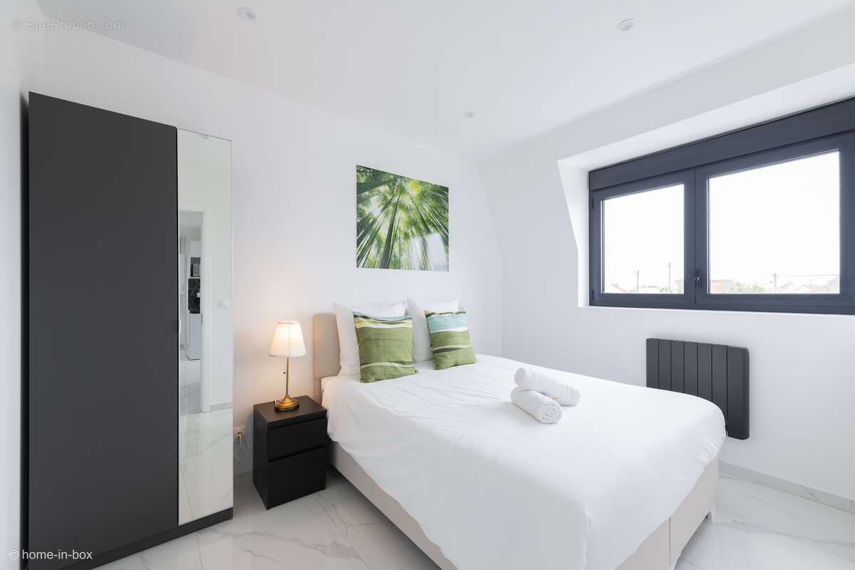 Appartement à PARAY-VIEILLE-POSTE