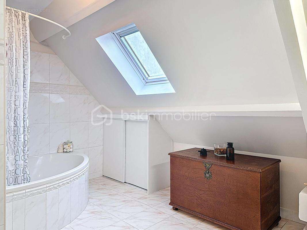 Maison à OZOIR-LA-FERRIERE